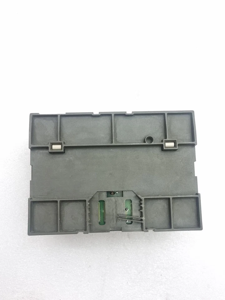 Siemens 6ED1053-1FB00-0BA2 Logo 230RCL AC 115/120v 230/240V For Parts